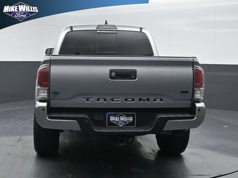 Used 2021 Toyota Tacoma TRD Sport w/ Technology Package AWD/4WD image 6