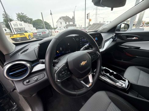 Certified 2024 Chevrolet Trax LT w/ Driver Confidence Package FWD image 10