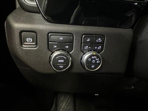 Certified 2025 GMC Sierra 2500 SLE w/ SLE Convenience Package image 11