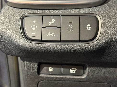 Used 2017 Kia Sorento SX AWD/4WD image 10