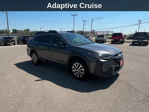 Used 2025 Subaru Outback Premium AWD/4WD image 9