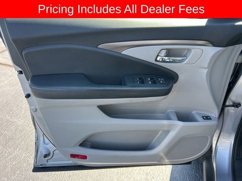 Used 2017 Honda Pilot EX-L image 3
