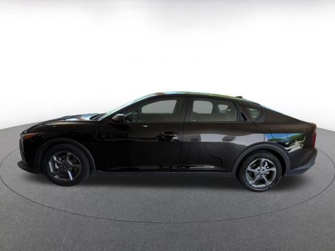 Used 2025 Kia K4 FWD image 8