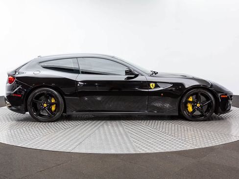 Used 2015 Ferrari FF image 59