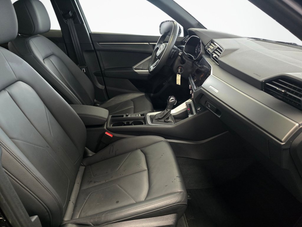 Used 2025 Audi Q3 2.0T Premium AWD/4WD image 43