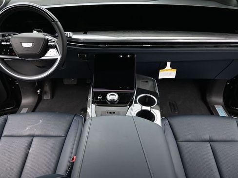 New 2025 Cadillac Escalade IQ Luxury 2 image 25