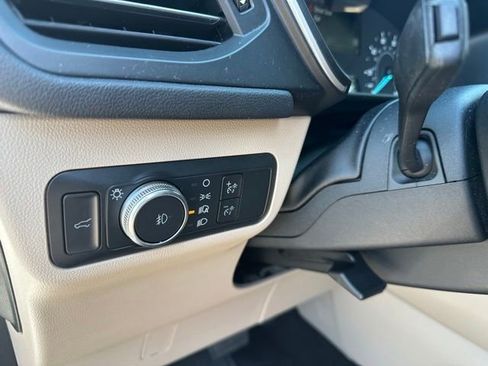 Used 2022 Ford Escape SEL AWD/4WD image 18