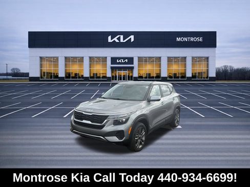 Used 2023 Kia Seltos LX AWD/4WD image 1