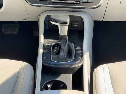 Used 2025 Hyundai Kona SEL image 14