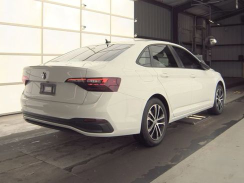 Used 2023 Volkswagen Jetta Sport image 6