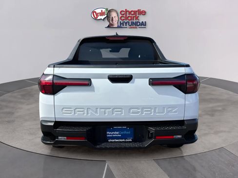 Certified 2024 Hyundai Santa Cruz SEL FWD image 4