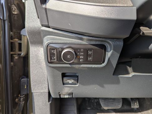 Used 2025 Ford Bronco Raptor AWD/4WD image 14