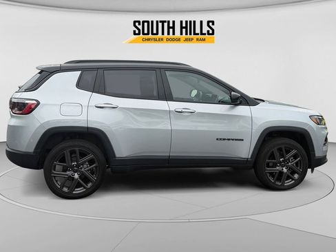 Used 2025 Jeep Compass Limited w/ Sun & Sound Group AWD/4WD image 6