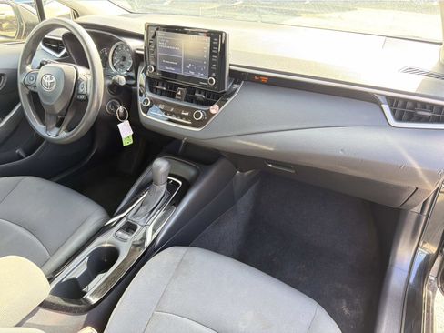 Used 2022 Toyota Corolla LE image 28
