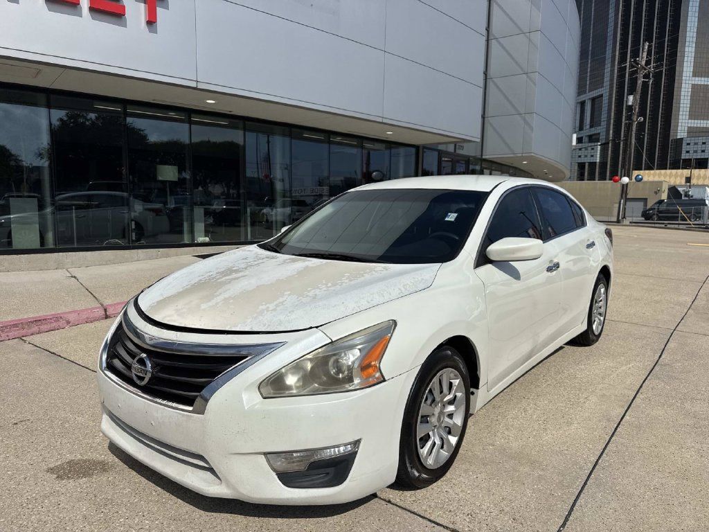 Used 2014 Nissan Altima 2.5 S FWD image 3