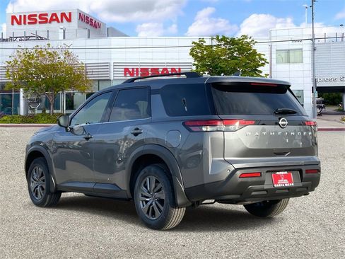New 2025 Nissan Pathfinder SV image 2