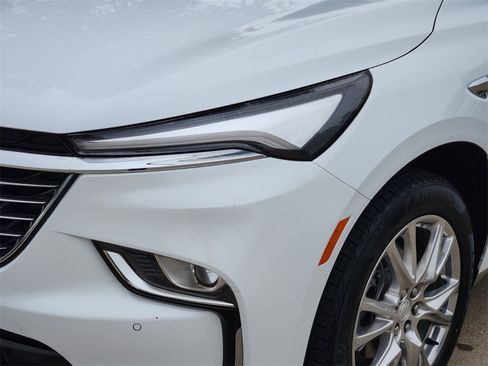 Used 2022 Buick Enclave Essence w/ Experience Buick Package image 8