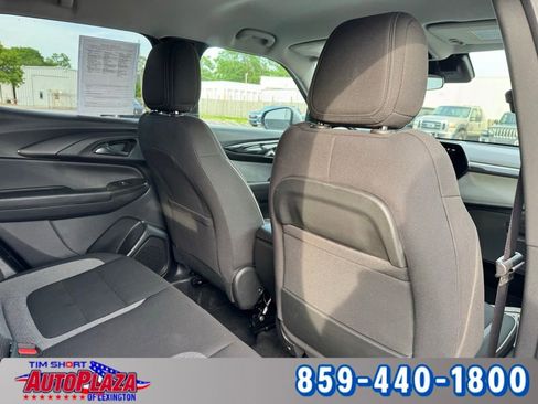 Used 2025 Chevrolet TrailBlazer LT AWD/4WD image 42