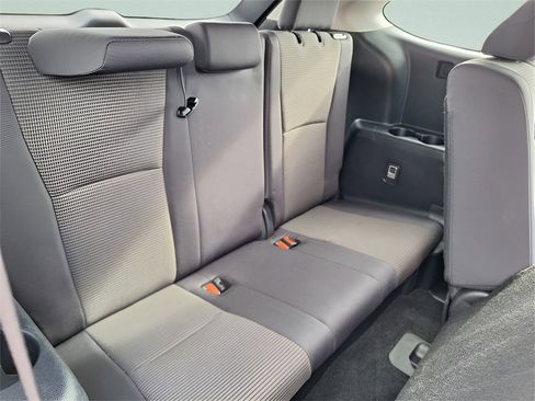 Used 2024 Toyota Highlander LE image 30