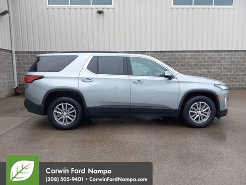 Used 2023 Chevrolet Traverse LT w/ LPO, Floor Liner Package AWD/4WD image 2