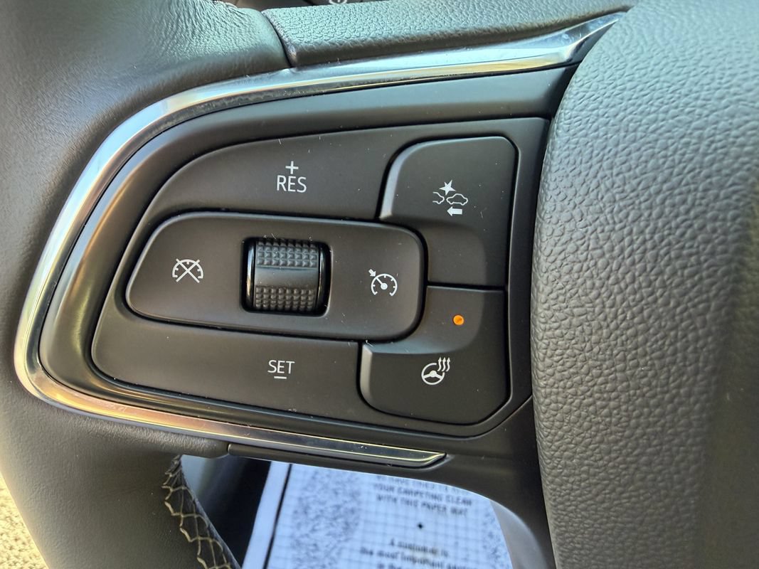 Used 2023 Buick Encore GX Essence w/ Experience Buick Package FWD image 17