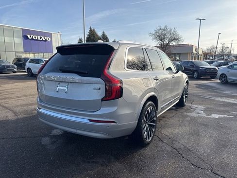 Used 2025 Volvo XC90 B6 Plus image 4