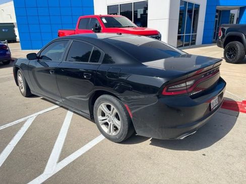 Used 2022 Dodge Charger SXT RWD image 6
