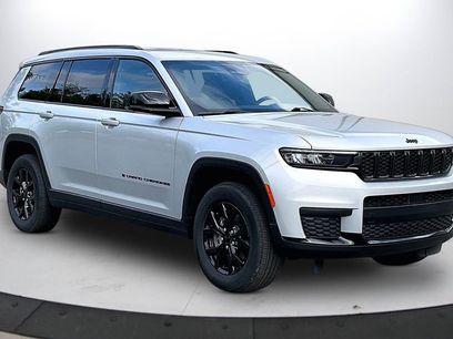Used 2024 Jeep Grand Cherokee L Laredo
