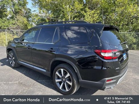 Used 2025 Honda Pilot Elite image 6