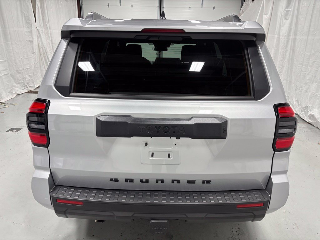 Used 2026 Toyota 4Runner SR5 AWD/4WD image 6
