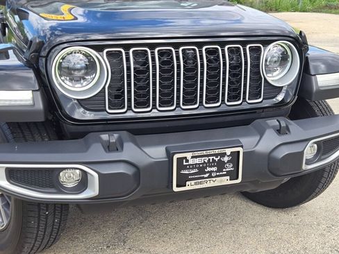 Used 2024 Jeep Wrangler Unlimited Sahara w/ Technology Group AWD/4WD image 5
