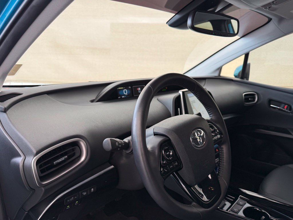 Used 2022 Toyota Prius Prime Limited FWD image 14