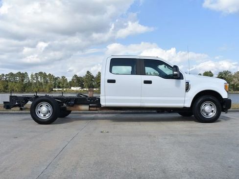 Used 2017 Ford F350 XL w/ Power Equipment Group image 3