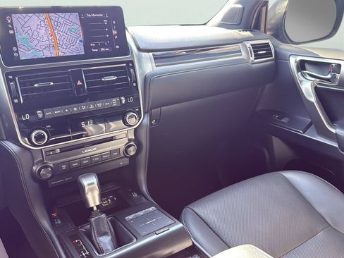 Used 2023 Lexus GX 460 Premium w/ Premium Package AWD/4WD image 19