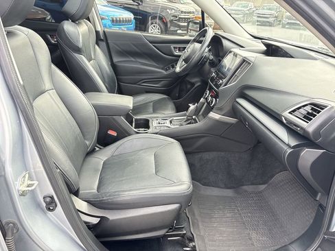 Used 2021 Subaru Forester Limited image 30