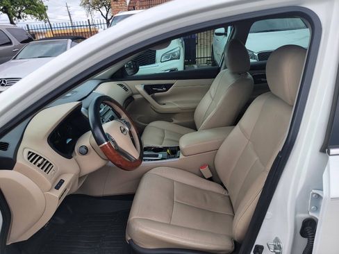 Used 2015 Nissan Altima 2.5 SL w/ Technology Package FWD image 17