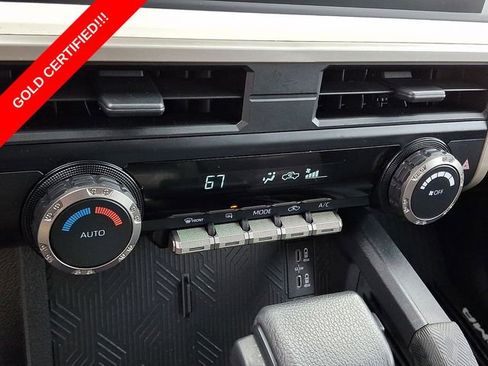 Certified 2024 Toyota Tacoma TRD Off-Road AWD/4WD image 15