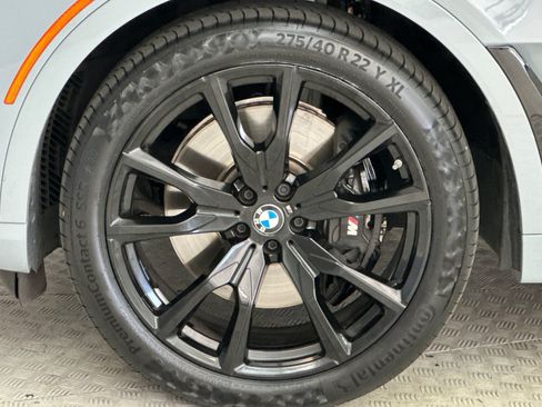 Certified 2025 BMW X7 M60i AWD/4WD image 11