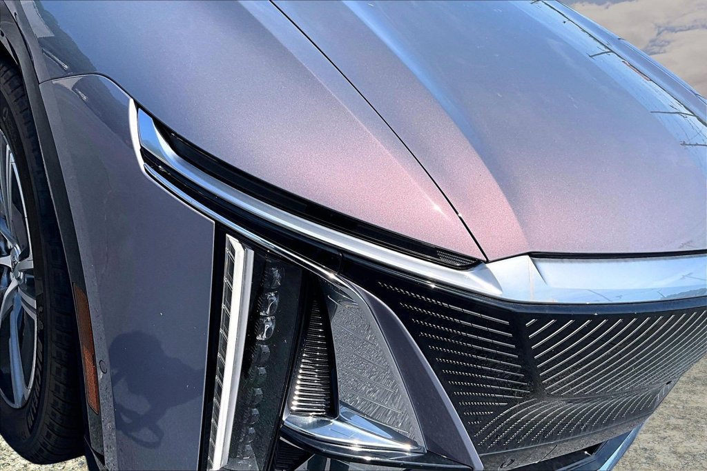 Certified 2024 Cadillac Lyriq Luxury w/ LPO, Floor Liner Package AWD/4WD image 24