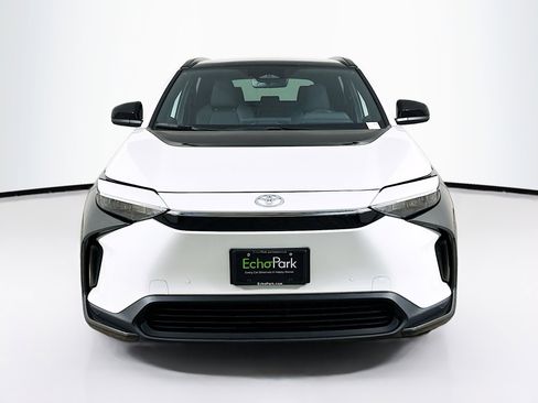 Used 2023 Toyota bZ4X XLE w/ Weather Package image 2