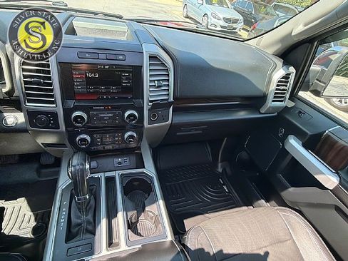 Used 2015 Ford F150 Lariat w/ Equipment Group 502A Luxury AWD/4WD image 22