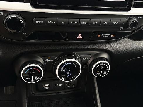 Certified 2023 Hyundai Venue Limited image 13