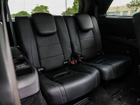 Used 2025 Mercedes-Benz GLS 580 4MATIC image 77