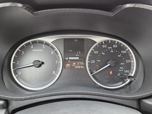 Used 2025 Nissan Versa S w/ Trunk Package image 14