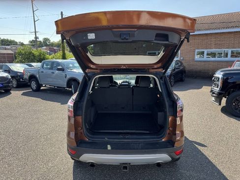 Used 2017 Ford Escape Titanium w/ Equipment Group 301A AWD/4WD image 27