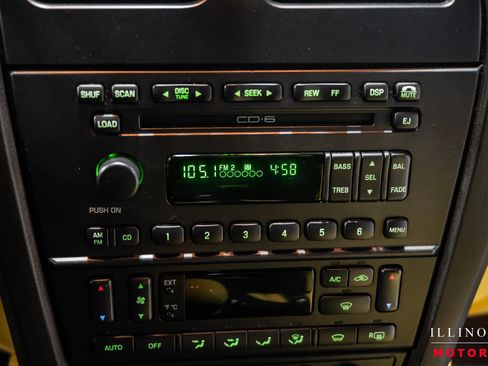 Used 2002 Ford Thunderbird Deluxe image 22