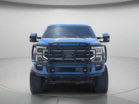 Used 2020 Ford F350 Platinum w/ FX4 Off-Road Package AWD/4WD image 3