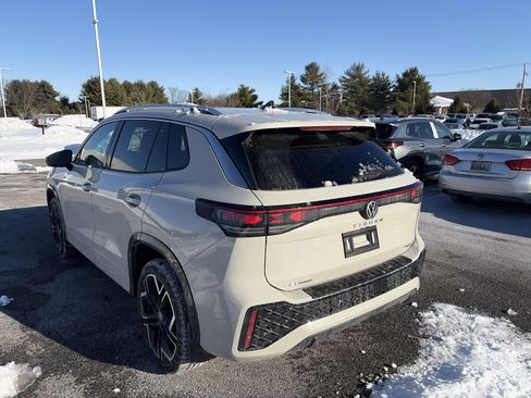 Used 2026 Volkswagen Tiguan SEL R-Line image 6