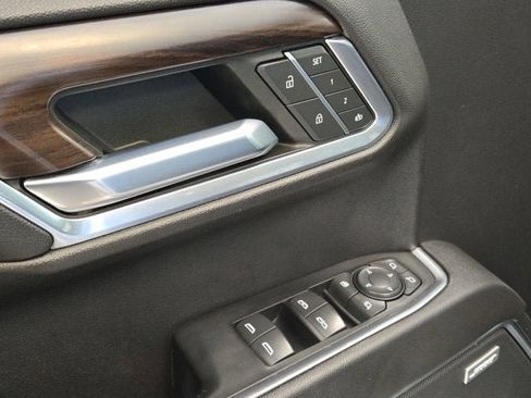 Used 2022 GMC Sierra 1500 SLT image 23