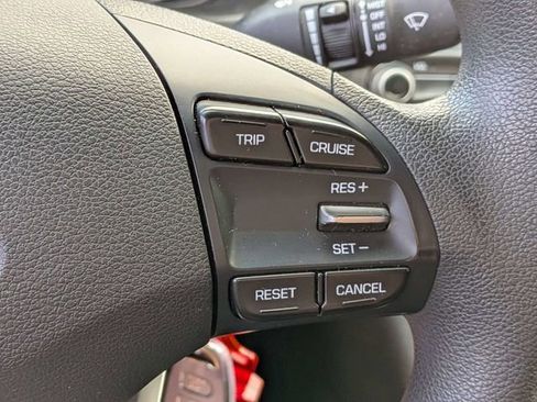 Used 2019 Hyundai Elantra SE w/ Cargo Package FWD image 23